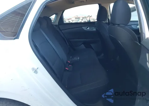 2019 Kia Forte Fe из США, поврежденный, VIN 3KPF24ADXKE062674